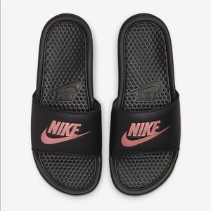 Nike Benassi JDI
Women's Slides